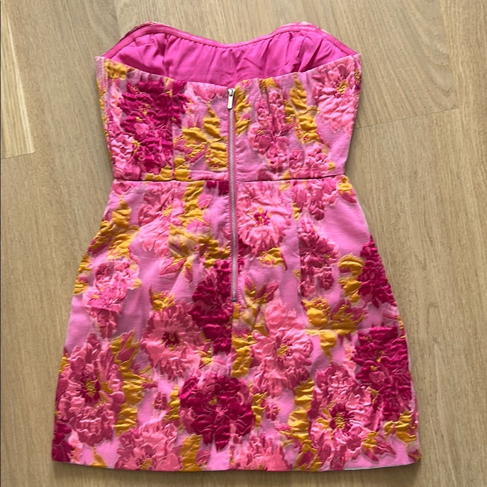 Showpo. Strapless Pink Floral Mini Dress - Picture 8 of 9
